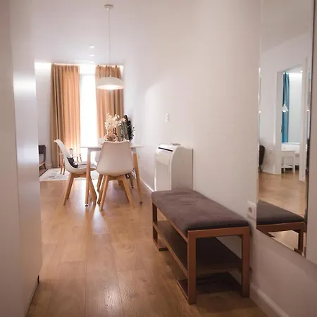 Tam Skanderbeg Square Center No4 * 地拉那