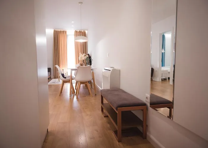 Tam Skanderbeg Square Center No4 * Тирана